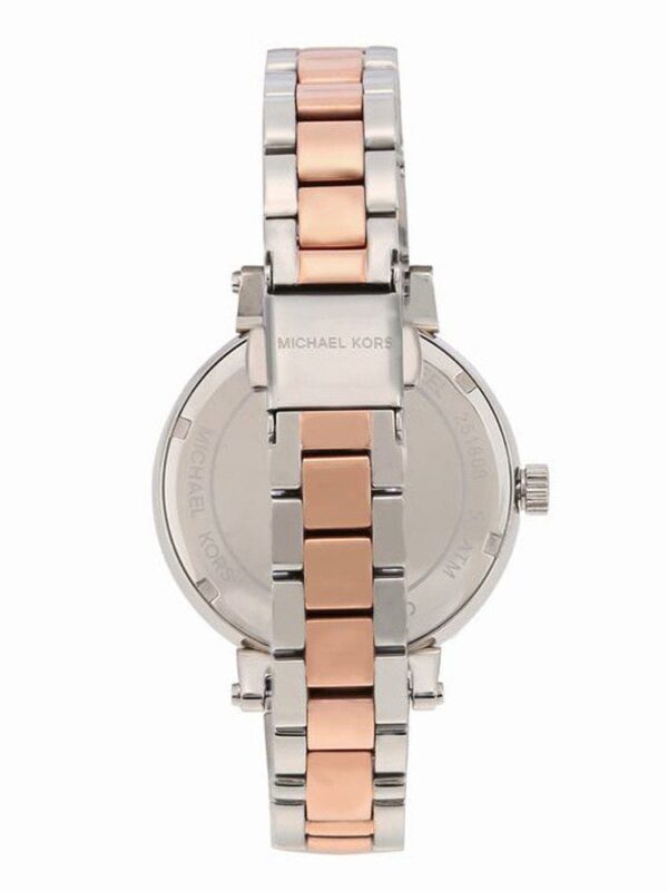 Marque: Michael Kors Modèle: Sofie Boîtier: Diamètre : 36 mm Épaisseur : 7 mm Acier inoxydable Argenté Cadran: Verre : Minéral Rose Gold Bracelet: Largeur : 14 mm Acier inoxydable Argenté Rose Gold Etanchéité: 50 m (5 ATM) Type de boucle: Boucle déployante