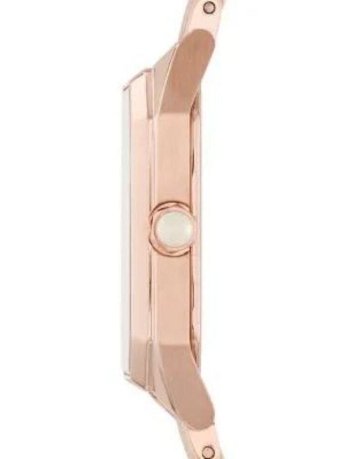 BRAND Emporio Armani ANALOGUE/DIGITAL Analogue CASE DEPTH APPROX. 6.00mm PRIMARY MATERIAL Stainless Steel CASE SHAPE Rectangle CASE WIDTH APPROX. 24.00mm CLASP TYPE Butterfly DIAL COLOUR White mother of pearl MULTIPLE TIME ZONES DISPLAY None GENDER Ladies GLASS Mineral MOVEMENT SOURCE Japan MOVEMENT Quartz STRAP COLOUR Rose Gold