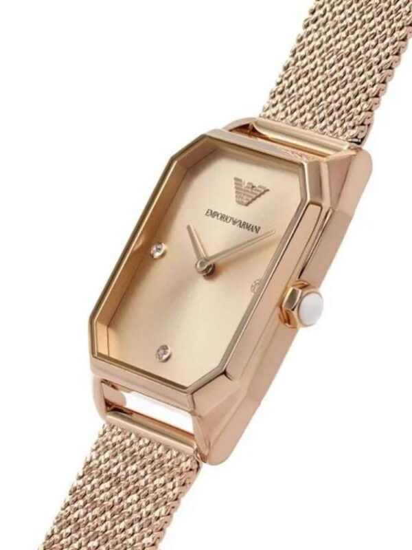 Référence FabricantAR11347 EAN MouvementQuartz Couleur Du BraceletOr Rose Etanchéité50 M ( 5 ATM ) Couleur Du CadranOr Rose Matière Du BraceletAcier Inoxydable Diamètre Du Cadran24mm Epaisseur Du Cadran8mm GenreFemme AffichageAnalogique