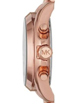 Marque: Michael Kors Modèle: Bradshaw MK5854 Boîtier: Diamètre : 43 mm Epaisseur : 13 mm Acier inoxydable Gold Rose Cadran: Verre : Minéral Noir Bracelet: Largeur : 22 mm Acier inoxydable Gold rose Etanchéité: 100 m (10 ATM) Type de boucle: Boucle déployante Détails techniques: Dateur Chronomètre