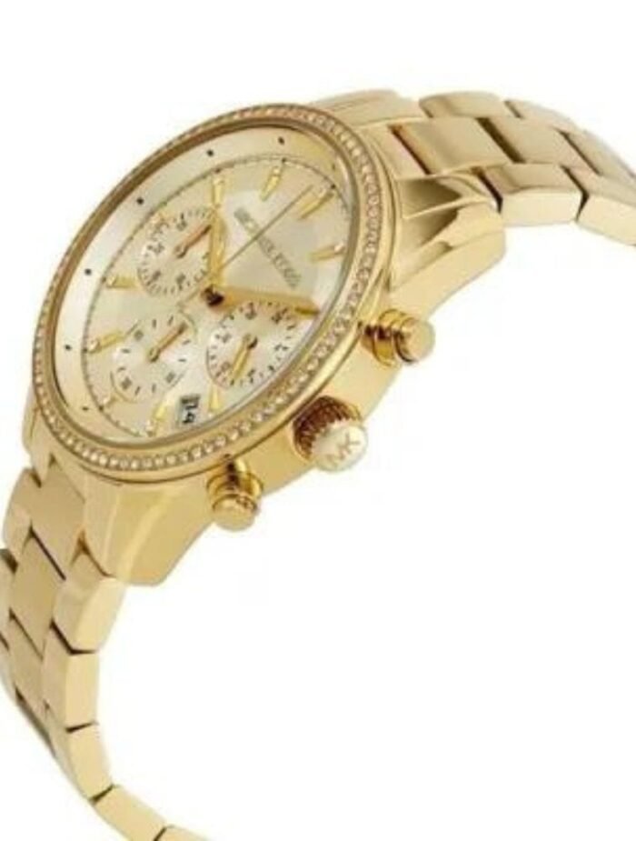 Marque: Michael Kors Modèle: ITZ Boîtier: Diamètre : 37 mm Epaisseur : 11 mm Acier inoxydable GOLD Cadran: Verre : Minéral GOLD Bracelet: Largeur : 20 mm Acier inoxydable Argent Etanchéité: 100 m (10 ATM) Type de boucle: Boucle déployante Détails techniques: Dateur Chronomètre