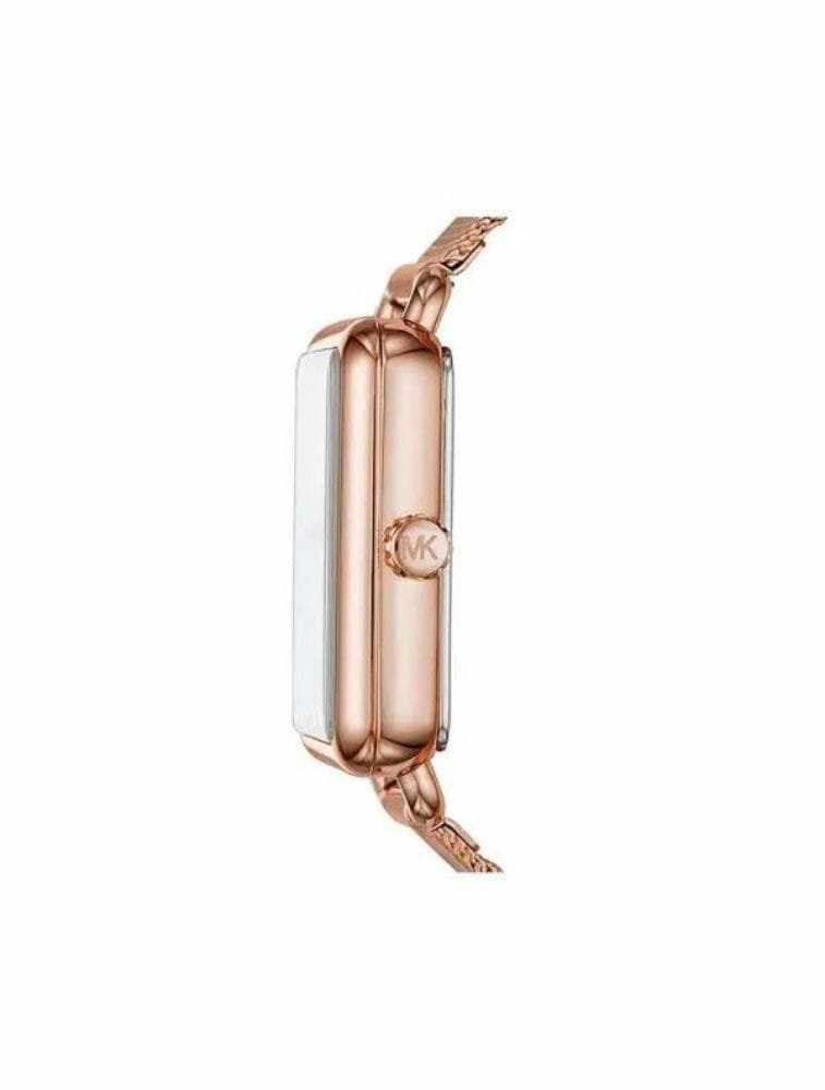 Marque: Michael Kors Modèle: Brenner Boîtier: Diamètre : 31 mm Epaisseur : 8 mm Acier inoxydable Rose Gold Cadran: Verre : Minéral Rose Gold Bracelet: Largeur : 18 mm Acier inoxydable Doré Etanchéité: 50 m (5 ATM) Type de boucle: Boucle déployante