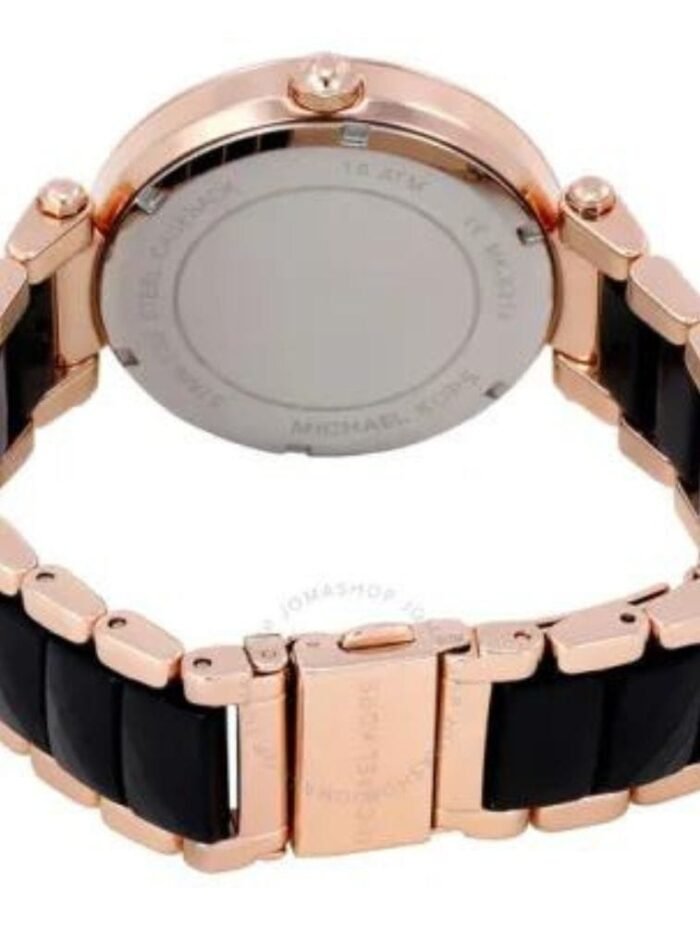 MOUVEMENTQuartz COULEUR DU BRACELETNoir ETANCHÉITÉ100 M ( 10 ATM ) COULEUR DU CADRANNoir MATIÈRE DU BRACELETAcier inoxydable DIAMÈTRE DU CADRAN39mm EPAISSEUR DU CADRAN9mm GENREFemme AFFICHAGEAnalogique STYLETendance MOTIFNom de la marque COLLECTIONMichael Kors Parker FERMETURE DU BRACELETBoucle déployante LARGEUR DU BRACELET16mm MATIÈRE DU CADRANAcier inoxydable