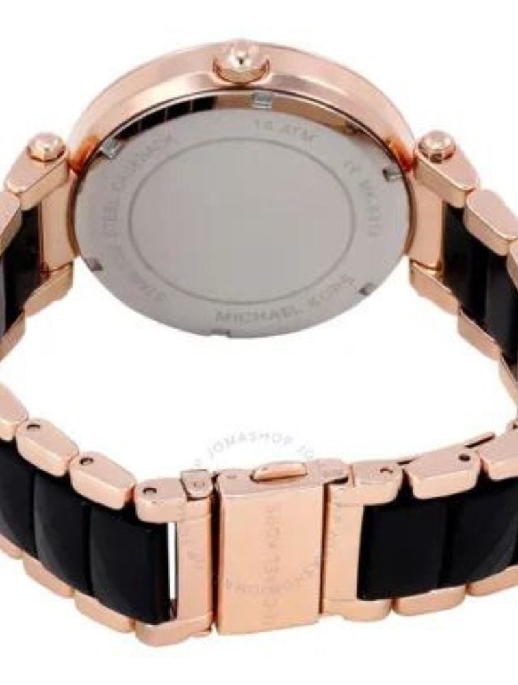 MOUVEMENTQuartz COULEUR DU BRACELETNoir ETANCHÉITÉ100 M ( 10 ATM ) COULEUR DU CADRANNoir MATIÈRE DU BRACELETAcier inoxydable DIAMÈTRE DU CADRAN39mm EPAISSEUR DU CADRAN9mm GENREFemme AFFICHAGEAnalogique STYLETendance MOTIFNom de la marque COLLECTIONMichael Kors Parker FERMETURE DU BRACELETBoucle déployante LARGEUR DU BRACELET16mm MATIÈRE DU CADRANAcier inoxydable
