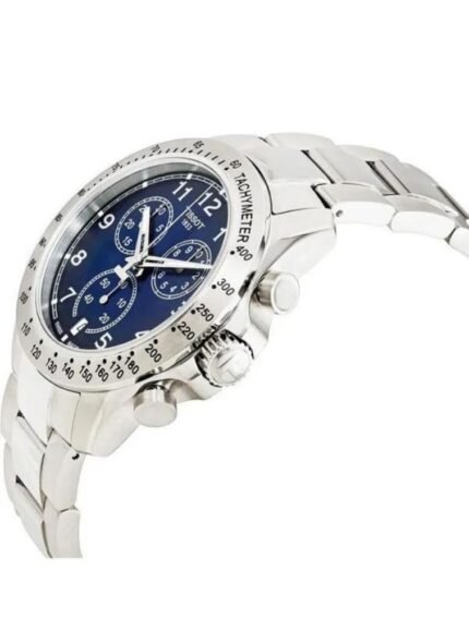Marque: TISSOT Modèle: T-SPORT Boîtier: Diamètre : 42.5 mm Epaisseur : 11.22 mm Acier inoxydable Argent, Bleu Cadran: Verre : Minéral Bleu Bracelet: Acier inoxydable Argent Etanchéité: 100 m (10 ATM) Type de boucle: Boucle déployante Détails techniques: Dateur Chronomètre