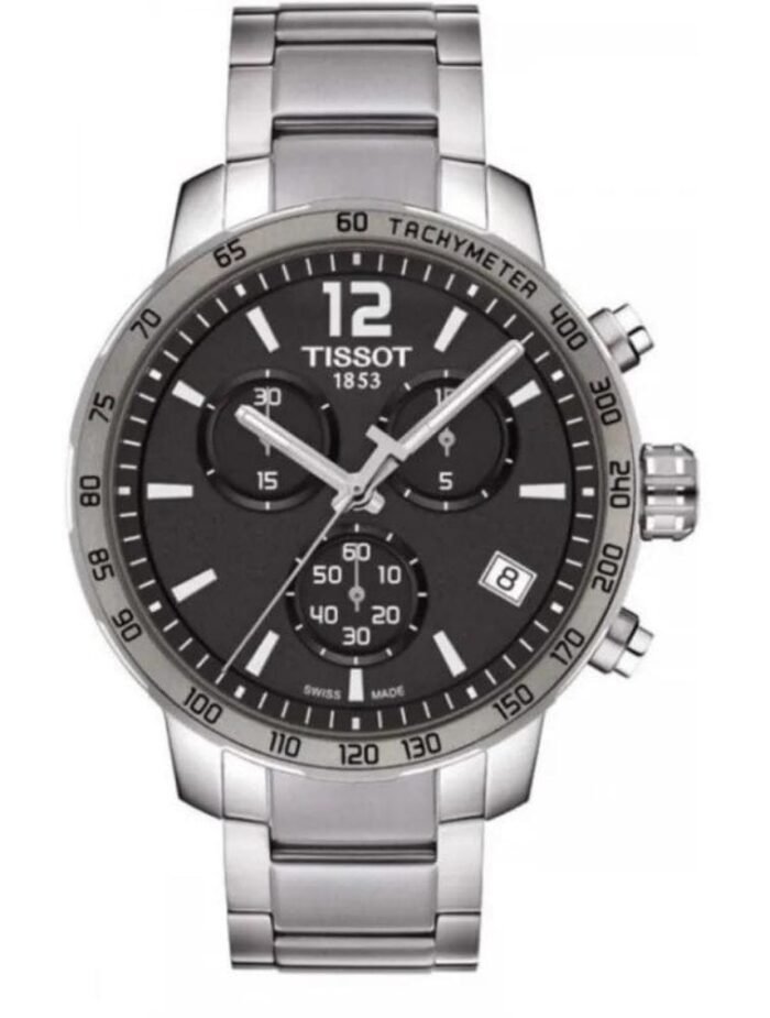 Marque: TISSOT Modèle: Quickster Boîtier: Diamètre : 42 mm Epaisseur : 10,72 mm Acier inoxydable Argent Cadran: Verre : Minéral Bracelet: Largeur : 18 mm Acier inoxydable Argent Etanchéité: 100 m (10 ATM) Type de boucle: Boucle déployante Détails techniques: Dateur Chronomètre