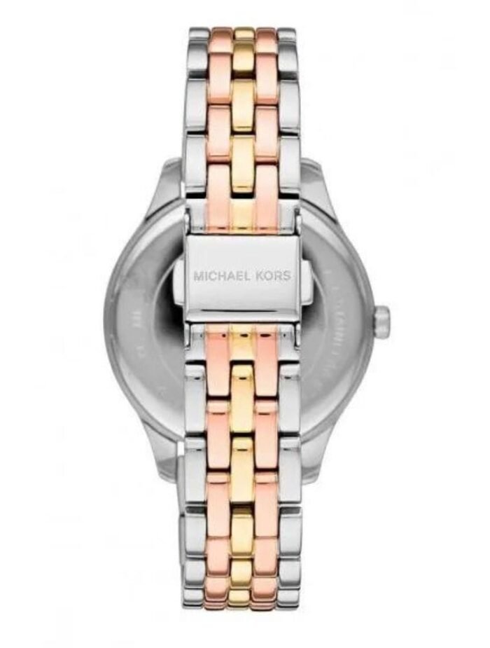 Marque: Michael Kors Modèle:RITZ RITZ Boîtier: Diamètre : 37 mm Epaisseur : 8 mm Acier inoxydable Bronze Cadran: Verre : Minéral Bronze Bracelet: Acier inoxydable Bronze Etanchéité: 50 m (5 ATM) Type de boucle: Boucle déployant
