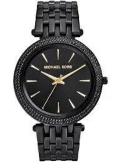 Marque: Michael Kors Modèle: Darci Black Boîtier: Diamètre : 39 mm Epaisseur : 7 mm Acier inoxydable Noir Cadran: Verre : Minéral Noir Bracelet: Largeur : 19 mm Acier inoxydable Noir Etanchéité: 50 m (5 ATM) Type de boucle: Boucle déployante Détails techniques: Dateur Chronomètre