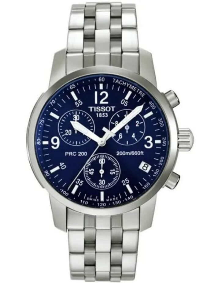 Marque: TISSOT Modèle: PRC200 Boîtier: Diamètre : 40 mm Epaisseur : 12 mm Acier inoxydable Argent Cadran: Verre : Minéral Bleu Bracelet: Acier inoxydable Argent Etanchéité: 200 m (20 ATM) Type de boucle: Boucle déployante Détails techniques: Dateur Chronomètre
