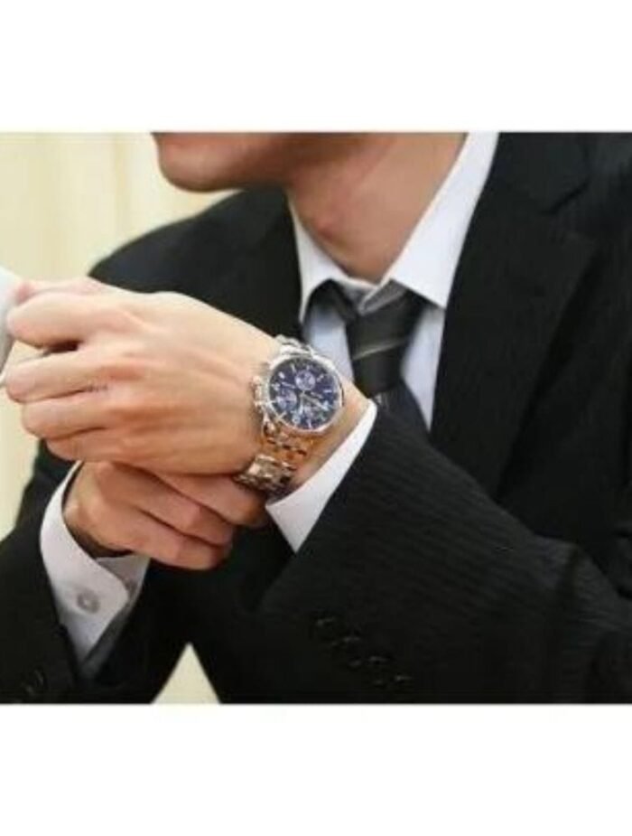Marque: TISSOT Modèle: PRC200 Boîtier: Diamètre : 40 mm Epaisseur : 12 mm Acier inoxydable Argent Cadran: Verre : Minéral Bleu Bracelet: Acier inoxydable Argent Etanchéité: 200 m (20 ATM) Type de boucle: Boucle déployante Détails techniques: Dateur Chronomètre
