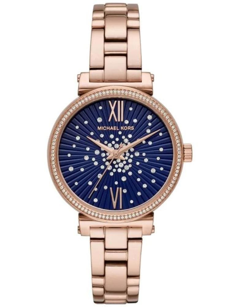 Marque: Michael Kors Modèle: Darci Boîtier: Diamètre : 36 mm Epaisseur : 7 mm Acier inoxydable Black Cadran: Verre : Minéral Black Bracelet: Largeur : 14 mm Acier inoxydable Black Etanchéité: 50 m (5 ATM) Type de boucle: Boucle déployante