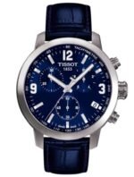 Marque: TISSOT Modèle: PRC200 Boîtier: Diamètre : 42 mm Epaisseur : 12 mm Acier inoxydable Argent Cadran: Verre : Minéral Blanc Bracelet: Largeur : 19 mm Cuir bleu Etanchéité: 200 m (20 ATM) Type de boucle: Boucle déployante Détails techniques: Dateur Chronomètre