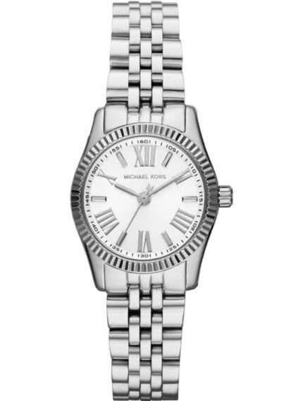 Marque: Michael Kors Modèle: Lexington Boîtier: Diamètre : 26 mm Epaisseur : 8.5 mm Acier inoxydable Idéal pour petit poignet Cadran: Verre : Minéral Argent Bracelet: Largeur : 12.5 mm Acier inoxydable Argent, doré Type de boucle: Boucle déployante Etanchéité: 100 m (10 ATM) Détails techniques: Dateur Chronomètre