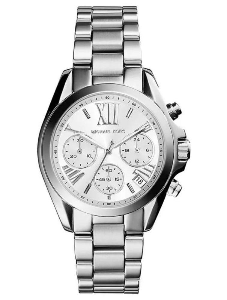 Marque: Michael Kors Modèle: Bradshaw Boîtier: Diamètre : 36 mm Epaisseur : 13 mm Acier inoxydable Argent Cadran: Verre : Minéral Argent Bracelet: Largeur : 22 mm Acier inoxydable Argent Etanchéité: 100 m (10 ATM) Type de boucle: Boucle déployante Détails techniques: Dateur Chronomètre