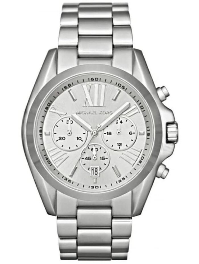 Marque: Michael Kors Modèle: Bradshaw Boîtier: Diamètre : 43 mm Epaisseur : 13 mm Acier inoxydable Argent Cadran: Verre : Minéral Argent Bracelet: Largeur : 22 mm Acier inoxydable Argent Etanchéité: 100 m (10 ATM) Type de boucle: Boucle déployante Détails techniques: Dateur Chronomètre