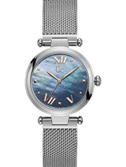 Montre Gc Guess Collection Y31001l7 Lady Chic argentée avec cadran en nacre bleue pour femme au Maroc.