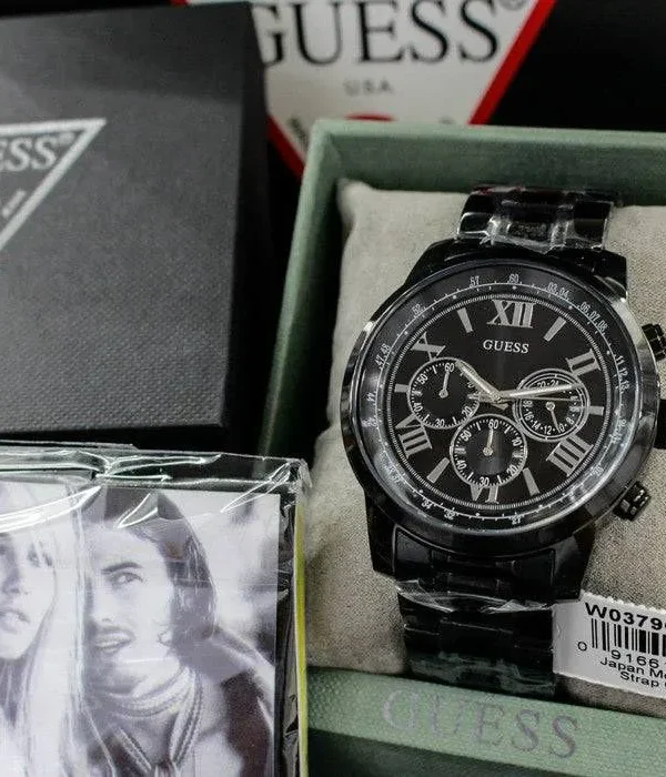 Montre Guess Horizon W0379G2 présentée dans son coffret Guess d'origine, modèle authentique disponible au Maroc