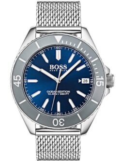 Montre homme Hugo Boss 1513561 Ocean Edition avec cadran bleu, lunette de plongée noire et bracelet en maille milanaise.
