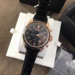 Détail du bracelet en cuir noir motif crocodile de la montre Hugo Boss 1513092