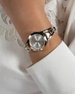 Montre Guess Tessa GW0609L3 pour femme avec bracelet en acier bicolore et cadran argenté