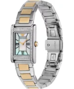 Détail du bracelet de la montre extra plate femme Emporio Armani AR11642 bicolore or jaune pour femme au Maroc.