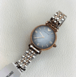 Montre femme grise Emporio Armani AR1725 bicolore (or rose/argenté) avec cadran soleillé pour femme au Maroc.