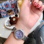 Montre MK6562 portée sur un poignet femme fin.