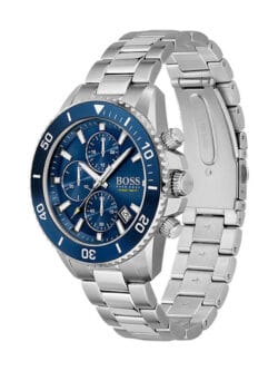 Vue de profil de la montre Hugo Boss Admiral 1513907 montrant le bracelet et le fermoir.