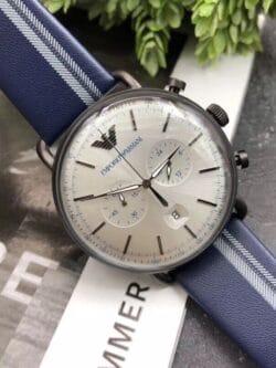 Bracelet en maille milanaise acier de la montre Armani AR11202.