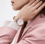 Montre Michael Kors MK2910 Maroc portée poignet pull rose style doux féminin