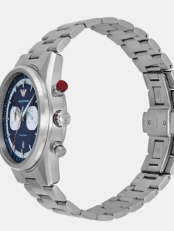Vue de profil de la Montre Homme Emporio Armani AR11676 montrant le poussoir rouge et le bracelet.