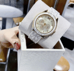 Montre Michael Kors Jessa MK7204 dorée avec bracelet cuir logo blanc pour femme au Maroc.