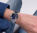 Montre Guess Day/Date Watch GW0265G7 au poignet homme