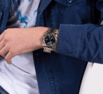 montre homme guess day date watch gw0265g8 two-tone vert au poignet