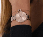 Montre Michael Kors Pyper MK1040 femme portée au poignet