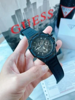 guess gw0263g4 momentum bracelet silicone noir detail homme au maroc