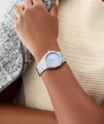 guess gw0873l1 montre femme portee au poignet