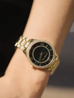 michael kors mk4737 montre femme portee au poignet