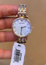 emporio armani ar11294 montre femme detail cadran nacre chiffres romains