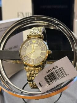 emporio armani ar11608 montre femme detail cadran pave cristaux