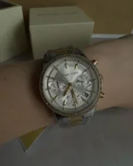 Cadran blanc et compteurs chronographe de la montre femme Michael Kors MK6474 Ritz