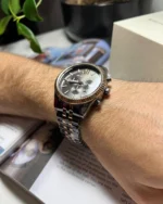 michael kors mk8561 lexington montre homme portee au poignet vue angle