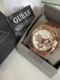 Montre Guess GW0262G3 homme présentée dans son coffret Guess d'origine, produit 100% authentique livré au Maroc