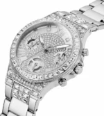 Vue rapprochée de la montre Guess GW0320L1 pour femme avec cadran décoré de strass