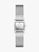 Montre Michael Kors MK4961 de face avec boîtier carré, cadran argenté et chiffres romains