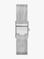 Fermoir à boucle coulissante gravé Michael Kors sur le bracelet en acier milanais de la montre MK4961