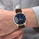 Montre Tommy Hilfiger 1710453 homme, portée au poignet, cadran et bracelet visibles en détail