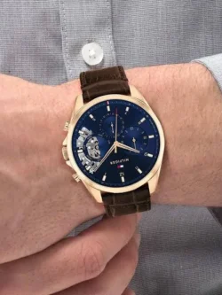 Montre Tommy Hilfiger 1710453 homme, portée au poignet, cadran et bracelet visibles en détail