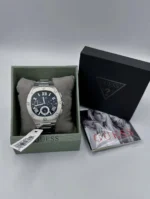Montre Guess GW0572G1 Headline homme dans son écrin vert, avec étiquette, boîte noire Guess et livret