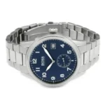 Montre Hugo Boss 1513707 Legacy vue de côté, couronne striée et fermoir du bracelet visibles